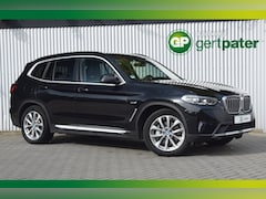 BMW X3 - xDrive30e Trekhaak/Camera/Sensatec/LED/19Inch/Sportstoelen