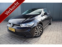 Volkswagen Polo - 1.0 TSI Life Virtual cockpit Apple Carplay pdc voor/achter Etc
