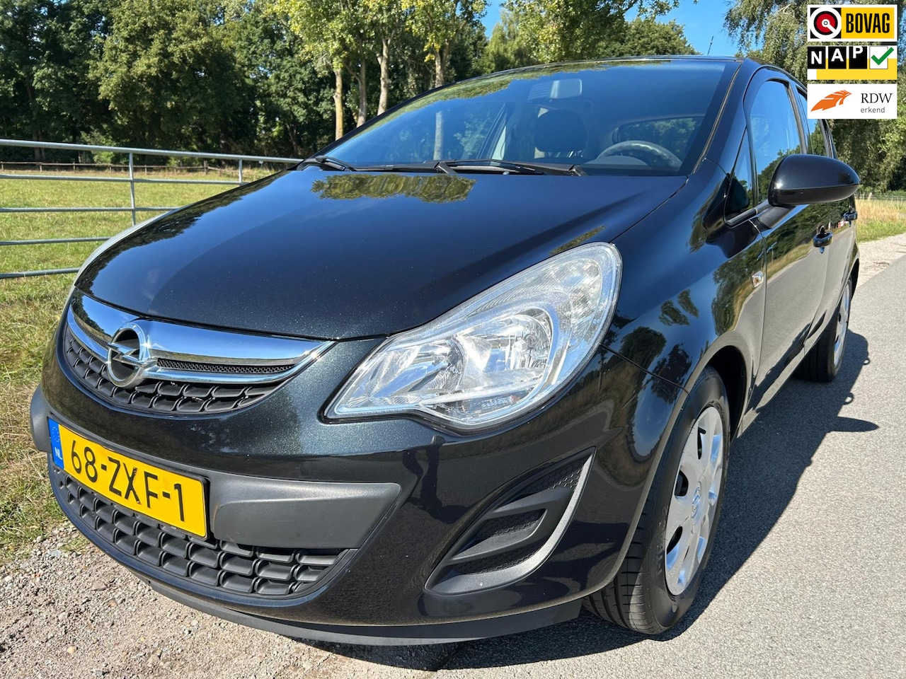 Opel Corsa - 1.2-16V Berlin dealer ond. airco trekhaak - AutoWereld.nl