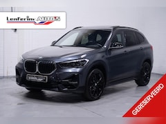 BMW X1 - sDrive20i Sport Line Head-up Leder Panodak Trekhaak Sportstoelen Led koplampen NAP Rijklaa