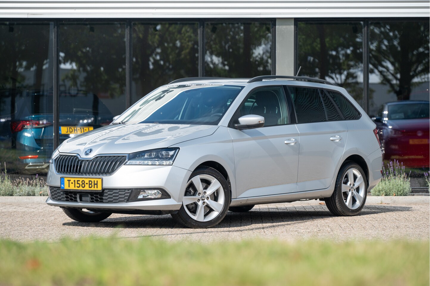 Skoda Fabia Combi - 1.0 TSI DSG Business Edition | Apple CarPlay | LED | Stoelverw. | Cruise | - AutoWereld.nl