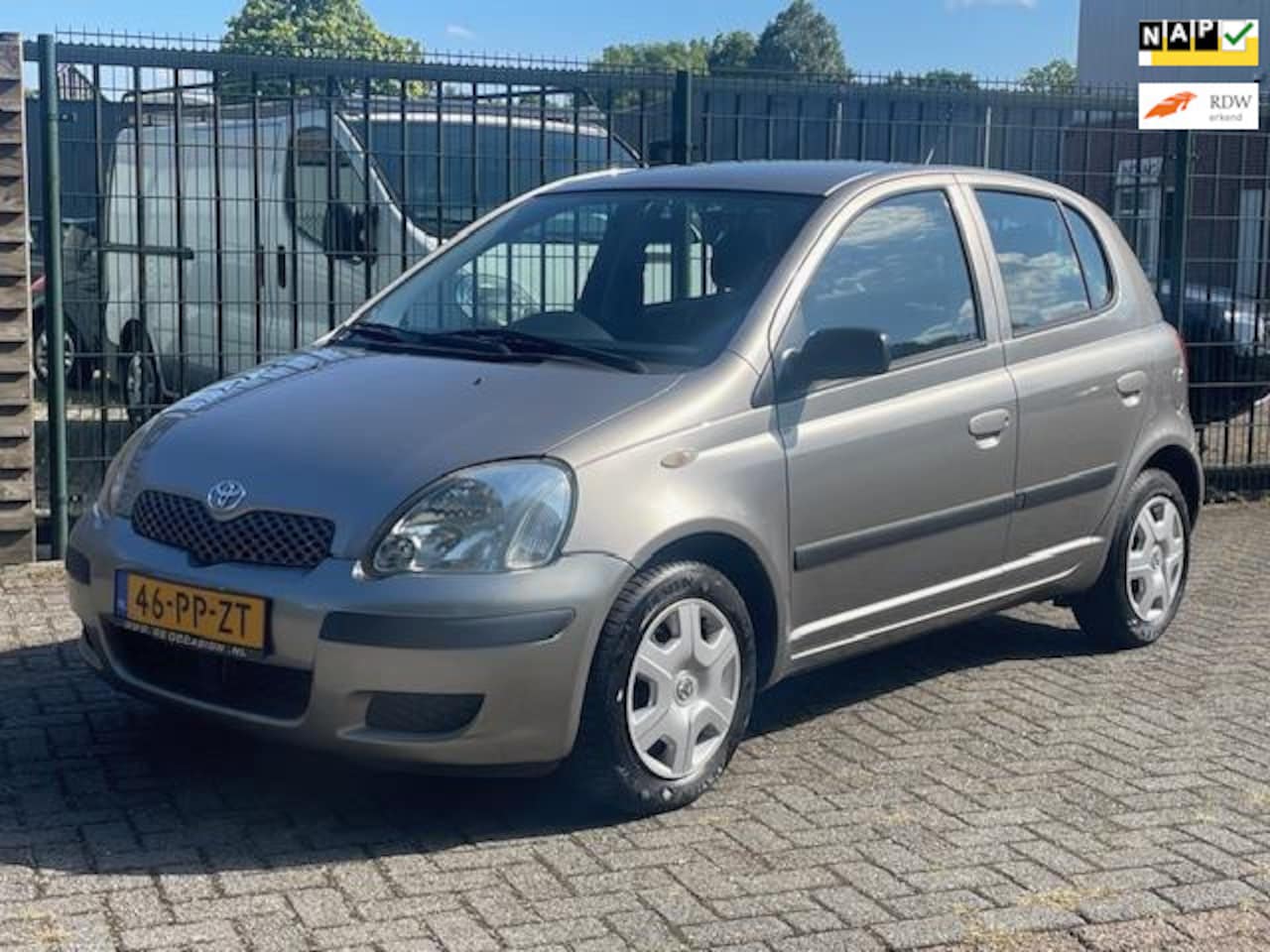 Toyota Yaris - 1.3 VVT-i Idols Airco 5 Deurs - AutoWereld.nl