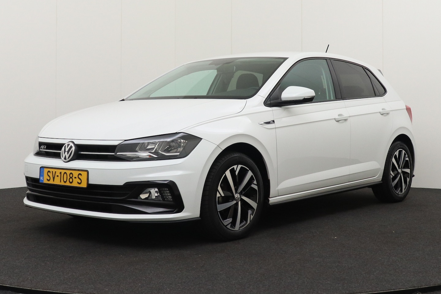 Volkswagen Polo - 1.0 TSI 96 PK Highline R-Line Digi. Dash. Carplay Climate - AutoWereld.nl