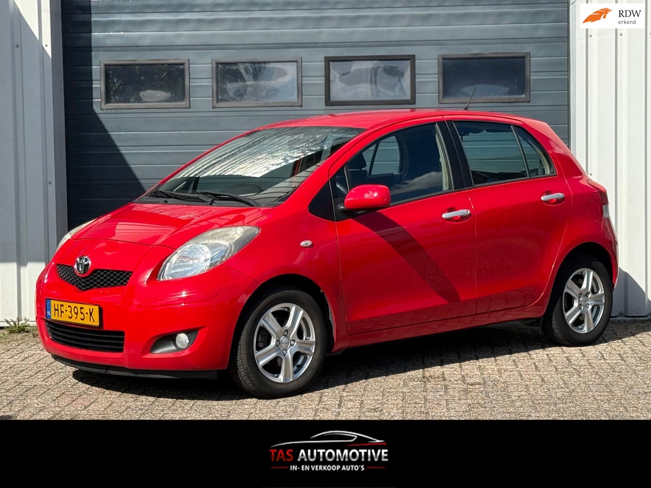 Toyota Yaris - 1.3 VVTi Comfort 5-deurs CLIMA / 6 BAK / APK - AutoWereld.nl