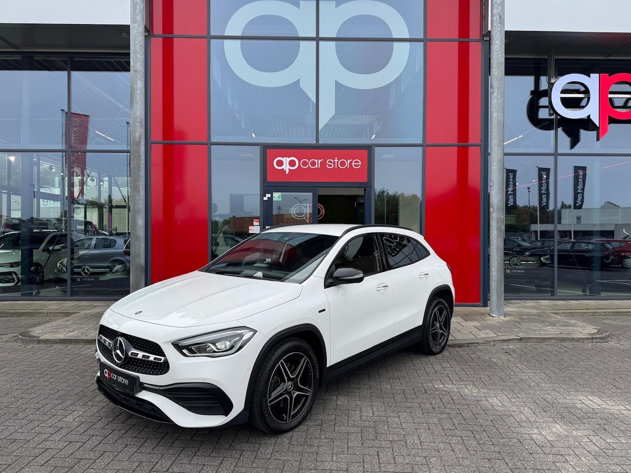 Mercedes-Benz GLA-Klasse - 250 e Business Solution AMG Limited 250 e Business Solution AMG Limited - AutoWereld.nl