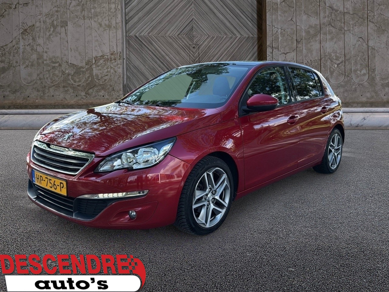 Peugeot 308 - 1.6 BlueHDi Blue Executive pano, leder, led - AutoWereld.nl