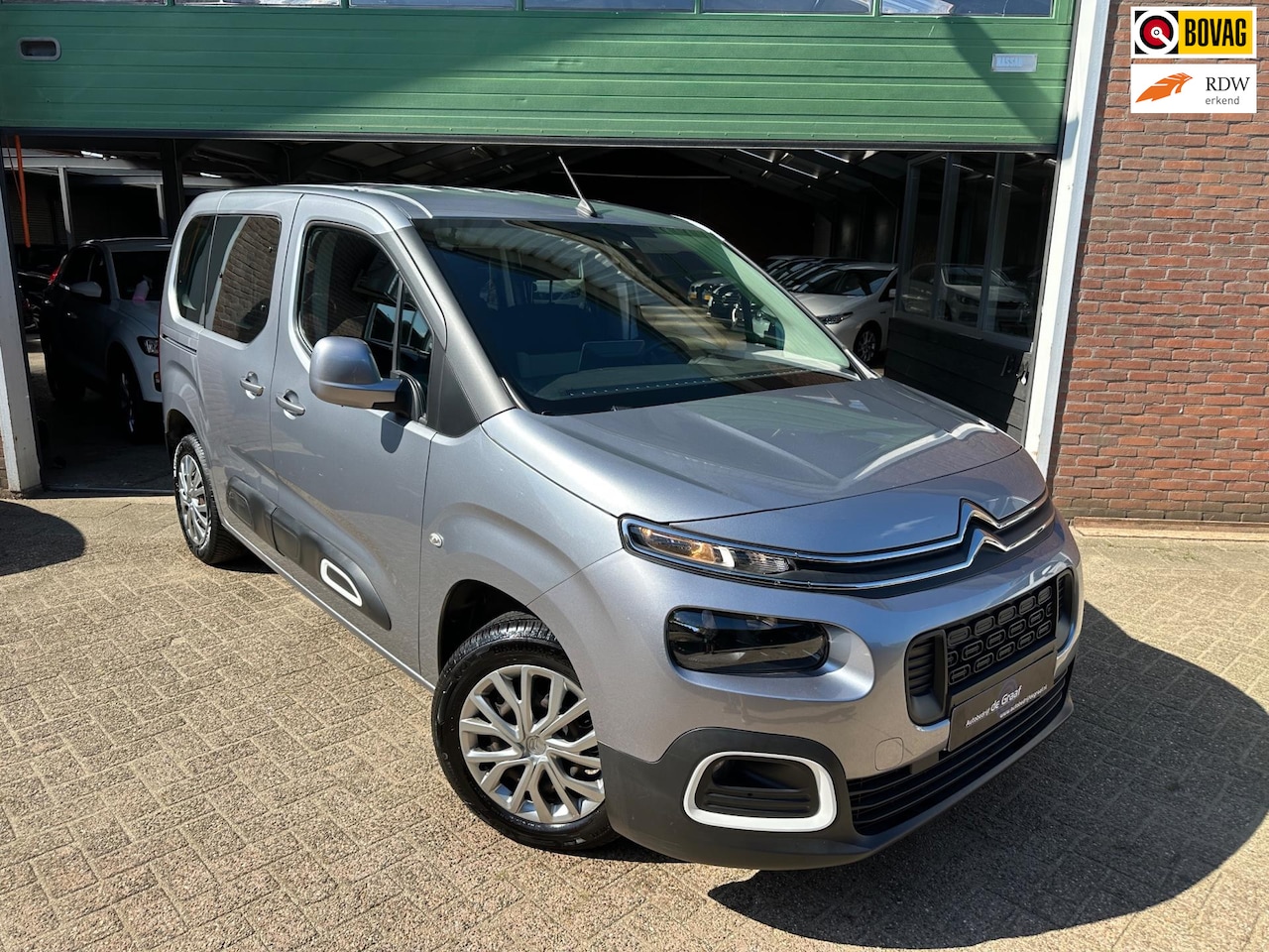 Citroën Berlingo - 1.2 PureTech Live|5PERS/CRUISE/CARPLAY-NAVI - AutoWereld.nl