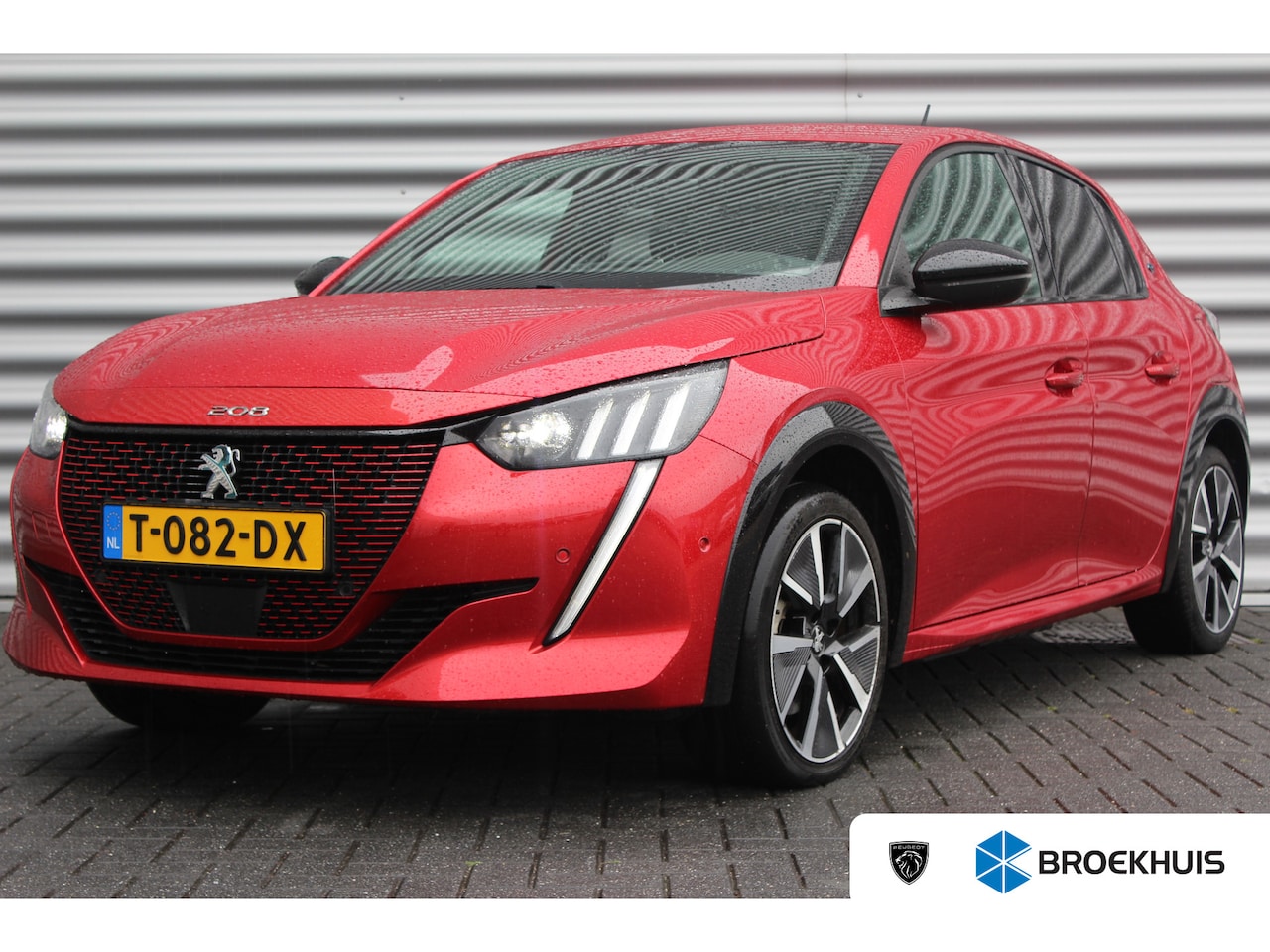 Peugeot e-208 - EV 136PK GT PACK AUTOMAAT / NAVI / LEDER / CLIMA / PDC / 17" LMV / CAMERA / KEYLESS / I-CO - AutoWereld.nl