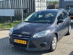 Ford Focus - 1.0 EcoBoost Trend Clima 5 Deurs
