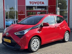 Toyota Aygo X - X-PLAY NL-AUTO 5-DEURS AIRCO CAMERA EL-RAMEN BLUETOOTH