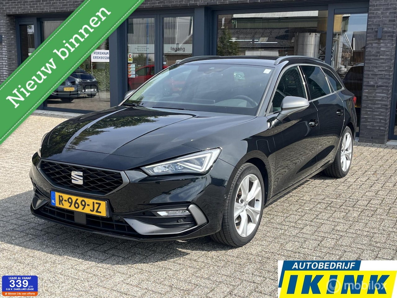 SEAT Leon Sportstourer - 1.5 TSI Style Business Intense 1.5 TSI Style Business Intense, trekhaak - AutoWereld.nl