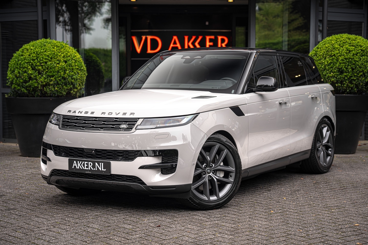 Land Rover Range Rover Sport - LANDROVER P460e SE | Meridian Sound | 360° Camera | Panoramadak | ACC - AutoWereld.nl