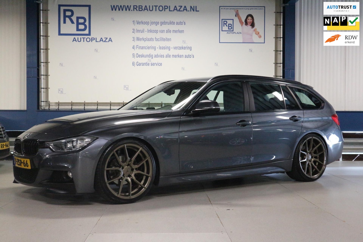 BMW 3-serie Touring - 316i Executive DIKKE UITVOERING!!!/ M-PAKKET/ 20'' - AutoWereld.nl