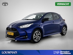 Toyota Yaris - 1.5 Hybrid First Edition | Navigatie | Panoramadak | Leder | Climate control | Adaptive cr
