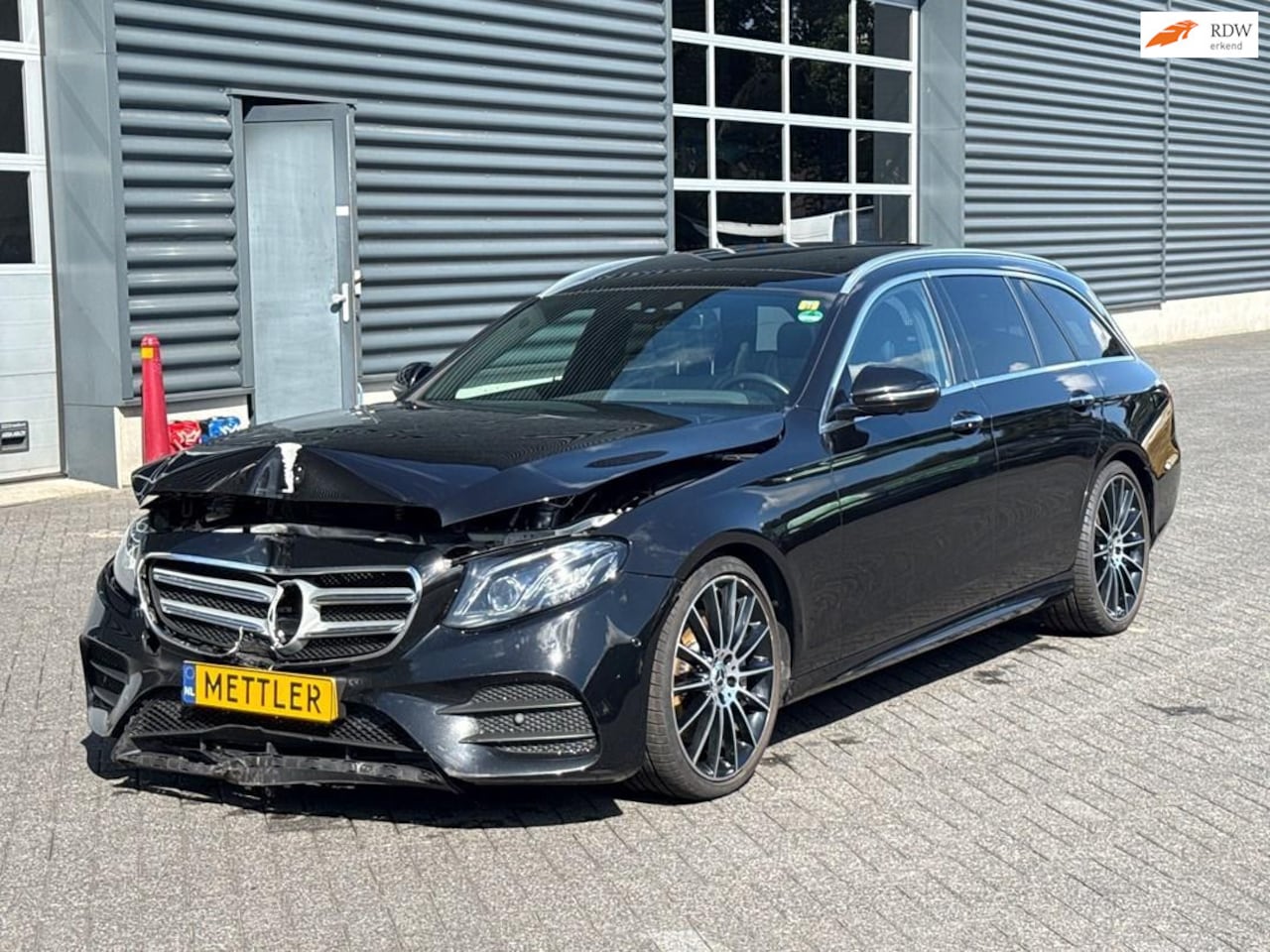 Mercedes-Benz E-klasse Estate - 400 d 4Matic Premium Plus 400 d 4Matic Premium Plus, Burmester, memory seat, panoramadak, elektrische trekhaak, BOMV - AutoWereld.nl
