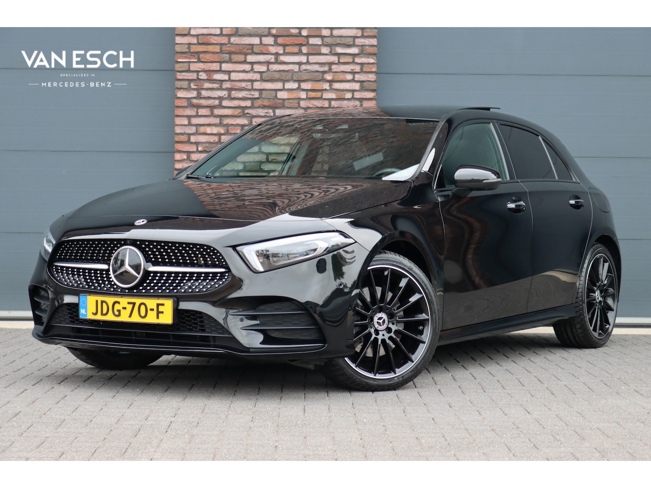 Mercedes-Benz A-klasse - 250 e AMG Line Aut8 | Distronic+ | Burmester | HUD | Panoramadak | Memory | Surround Camer - AutoWereld.nl