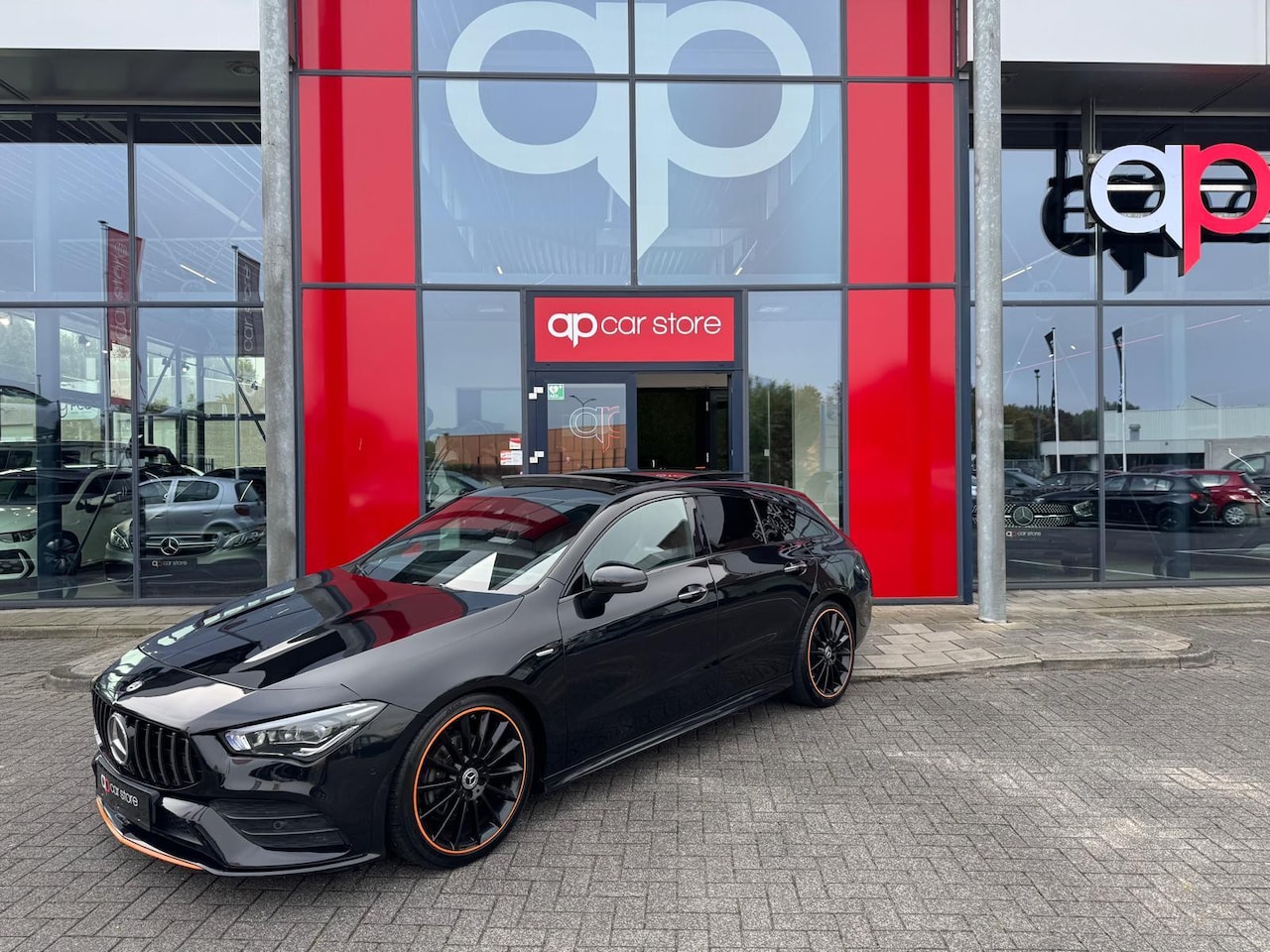Mercedes-Benz CLA-klasse Shooting Brake - 180 Edition one Panorama AMG pakket - AutoWereld.nl