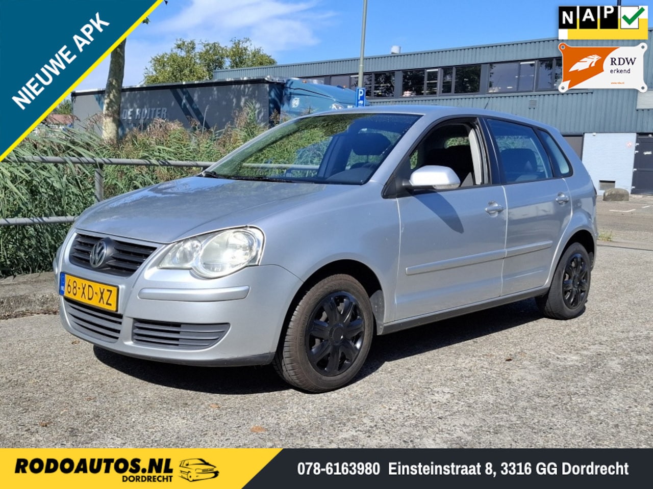 Volkswagen Polo - 1.2 Optive 5-Deurs Airco/Cruise Nieuwe APK - AutoWereld.nl