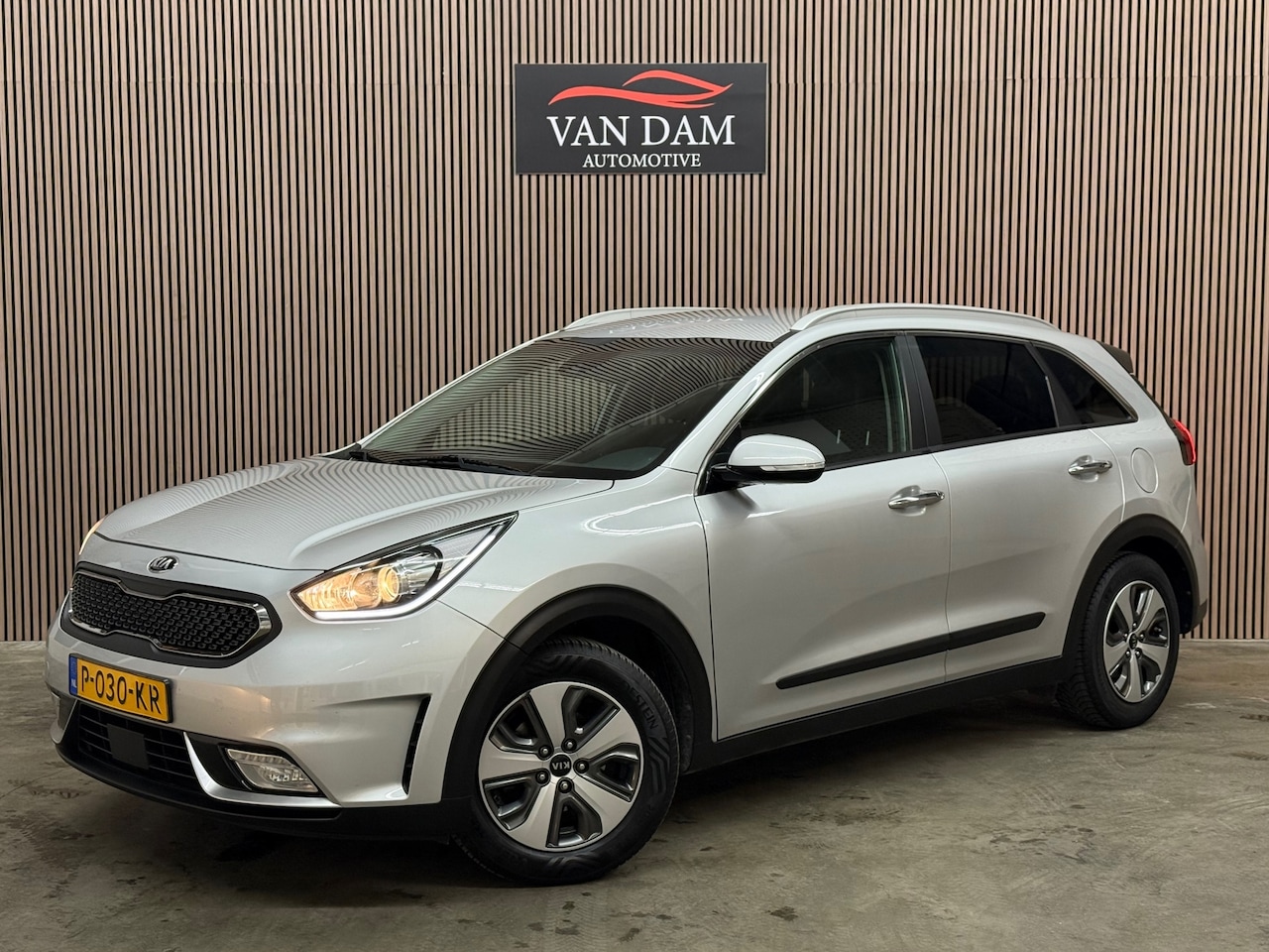 Kia Niro - 1.6 GDi Hybrid ComfortLine 2019 XENON CAMERA NAVI CAR-PLAY - AutoWereld.nl
