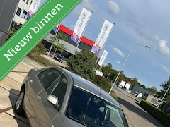 Ford Mondeo - 1.8-16V First Edition