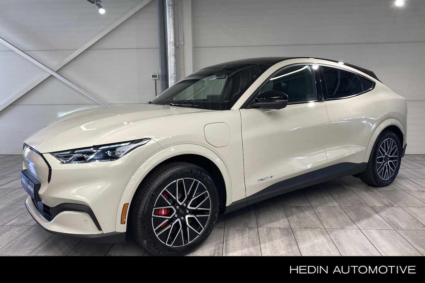 Ford Mustang Mach-E - Extended Premium RWD 88 kWh Extended Premium RWD 88 kWh - AutoWereld.nl