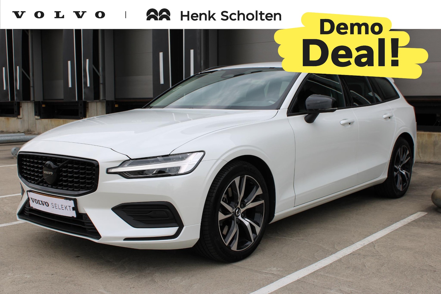 Volvo V60 - B3 Automaat Essential Edition | Adaptieve Cruise Control | Blind spot | Parkeercamera | Pa - AutoWereld.nl