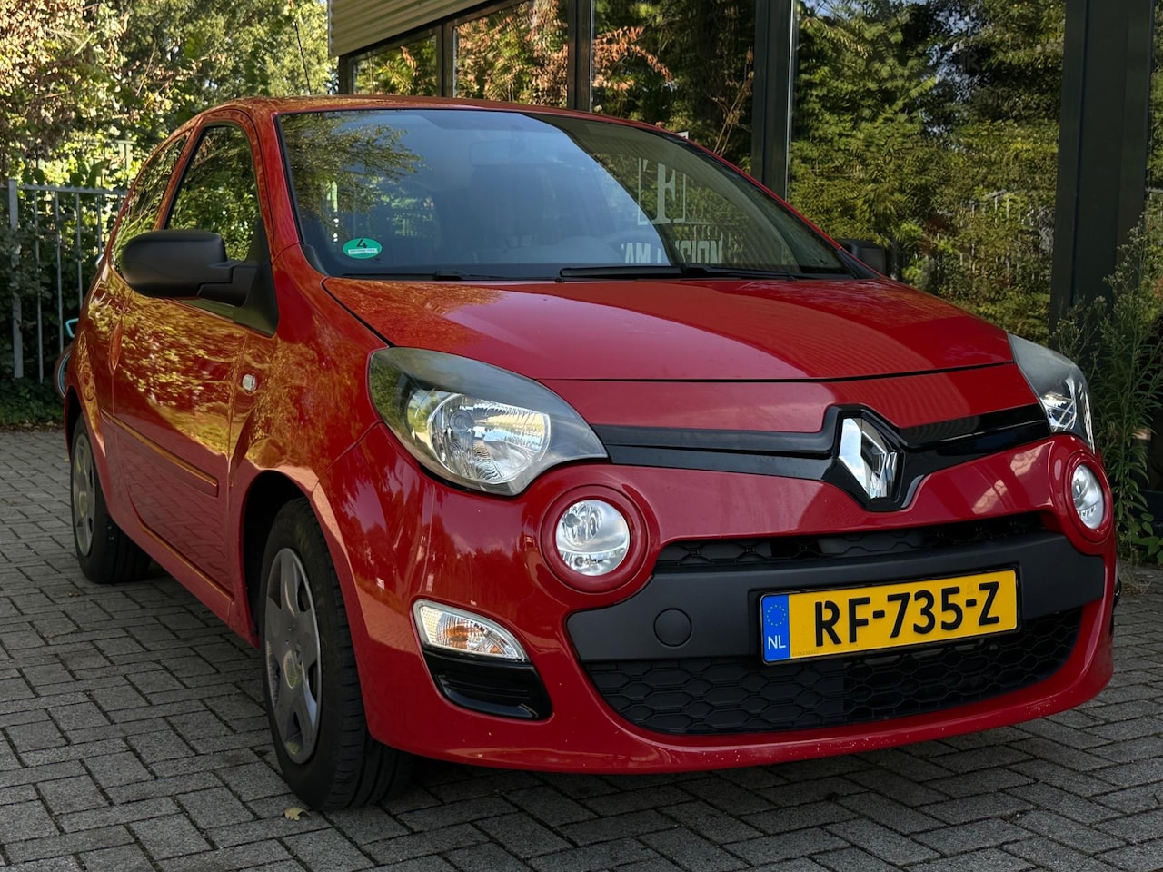 Renault Twingo - 1.2 16V Authentique bj. 2012 Airco 97 dkm! - AutoWereld.nl