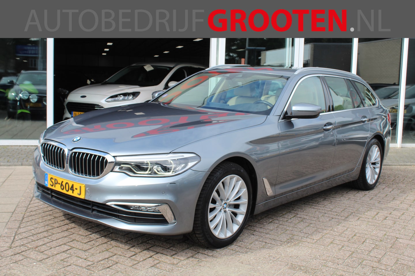 BMW 5-serie Touring - 520i Corporate Lease High Executive 520i Corporate Lease High Executive - AutoWereld.nl