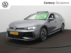 Volkswagen Passat Variant - 1.5 eHybrid R-Line Business / Panodak / Elek. Trekhaak / Massage