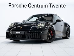 Porsche 911 - Carrera 4 GTS