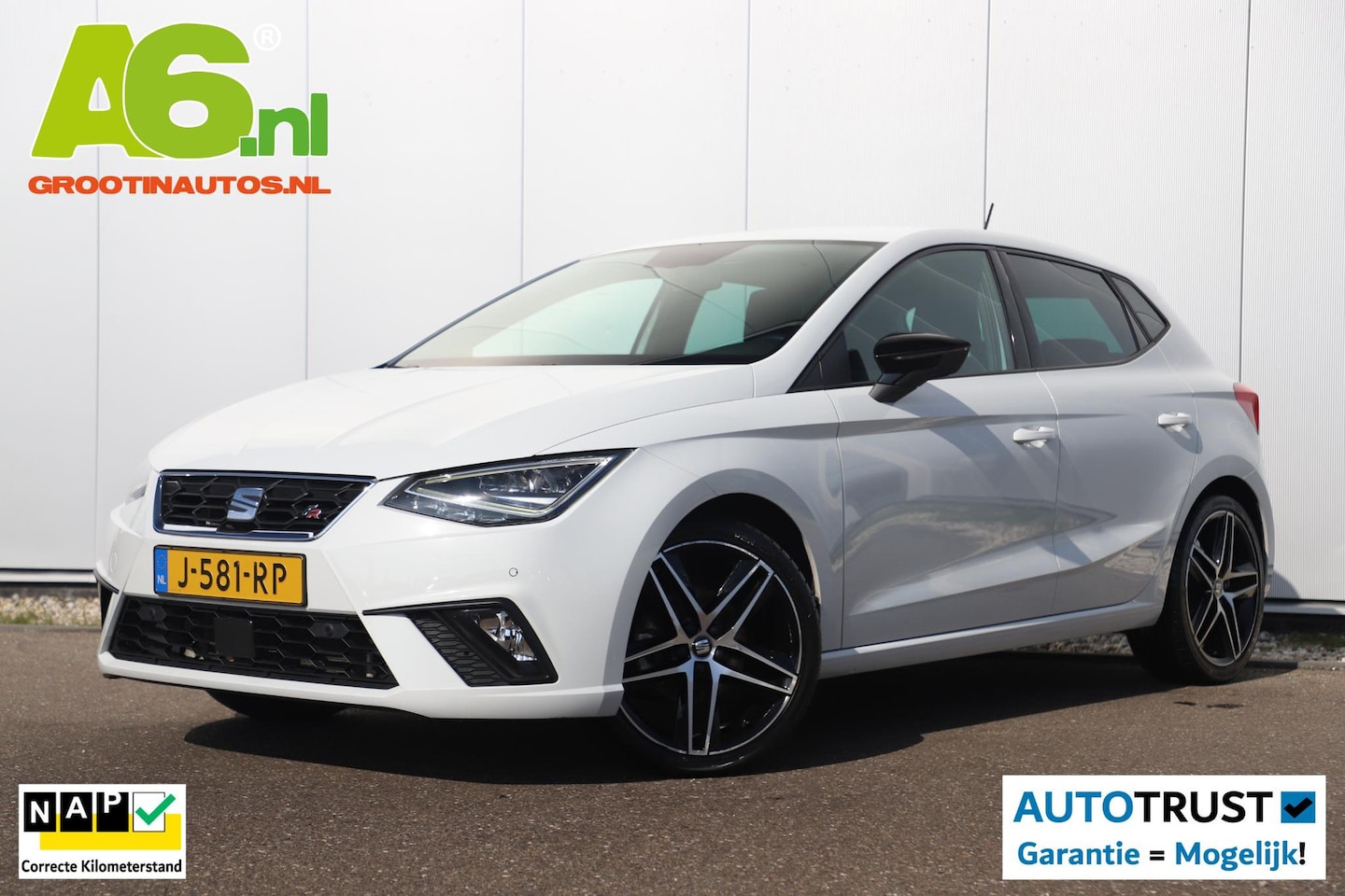 SEAT Ibiza - 1.0 TSI FR Business Intense 116PK Trekhaak Virtual Cockpit 18 inch Full LED Navigatie Acht - AutoWereld.nl