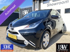 Toyota Aygo - 1.0 VVT-i x-play *AIRCO*NAP*NAVI*ACHTERCAMERA