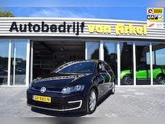 Volkswagen Golf - 1.4 TSI GTE pano trekhaak wegklapbaar