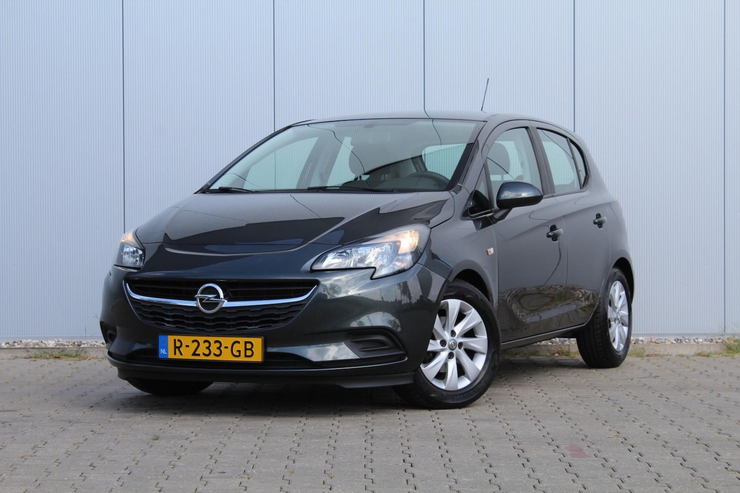 Opel Corsa - 1.2 | 5 Deurs | Airco | Trekhaak | APK | - AutoWereld.nl