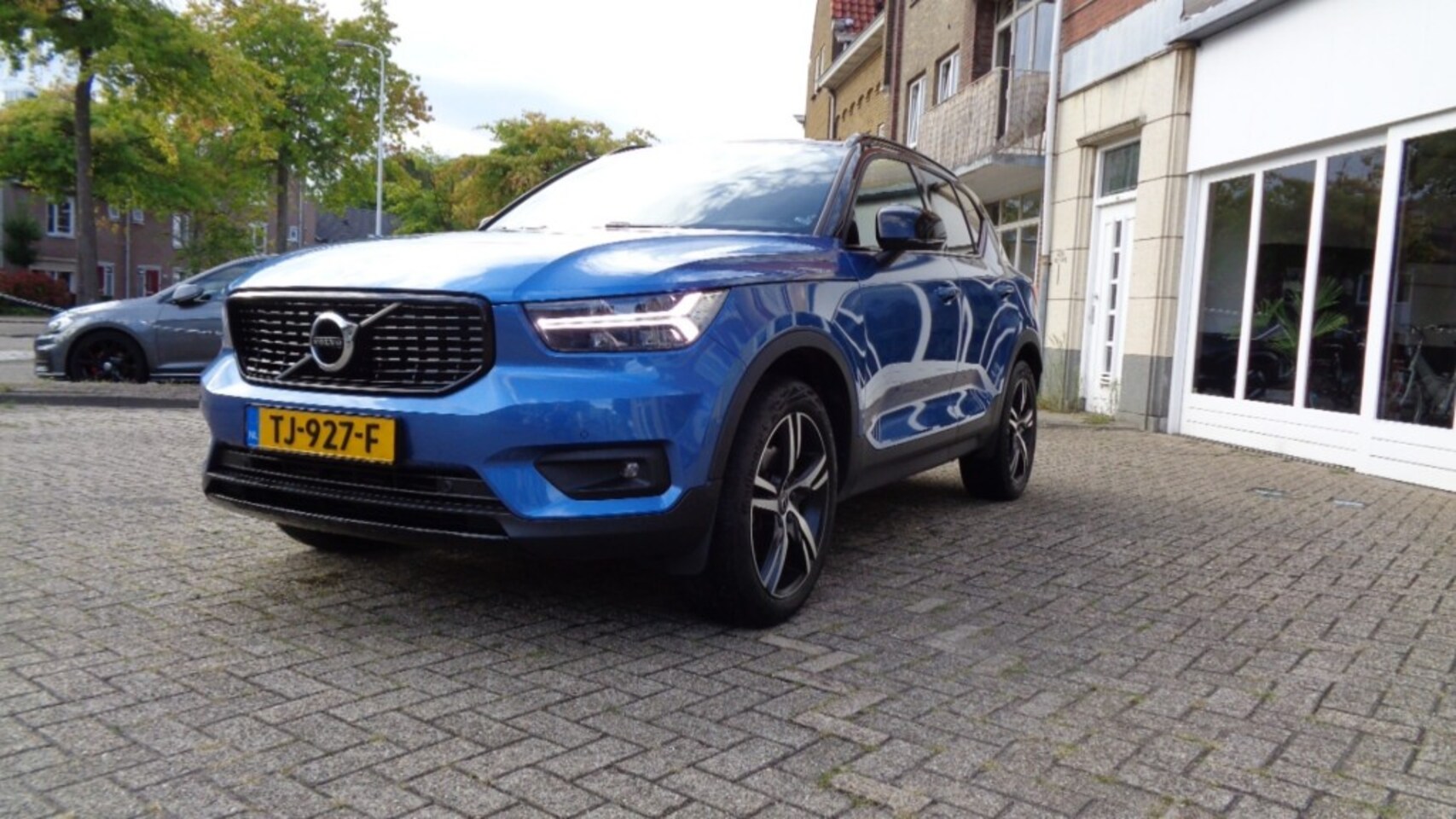 Volvo XC40 - 2.0 T5 AWD R-D I.ED. - AutoWereld.nl