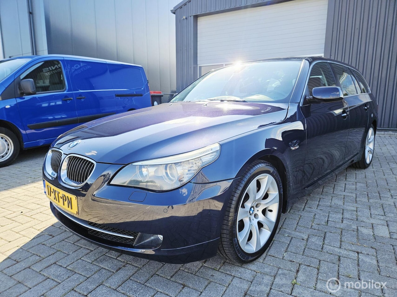 BMW 5-serie Touring - 523i Business Line APK 10/2026 - AutoWereld.nl