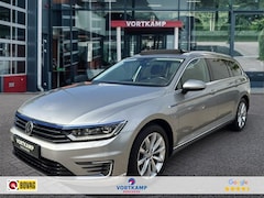 Volkswagen Passat - 1.4 TSI DSG GTE PANO-DAK/TREKHAAK/CARPLAY/ACC/PDC/STOELVERW