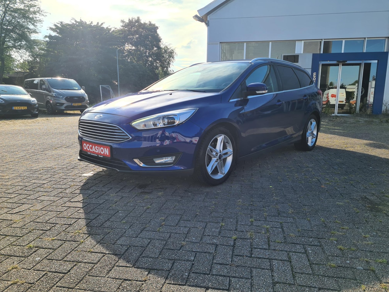Ford Focus Wagon - 1.5 Titanium - AutoWereld.nl