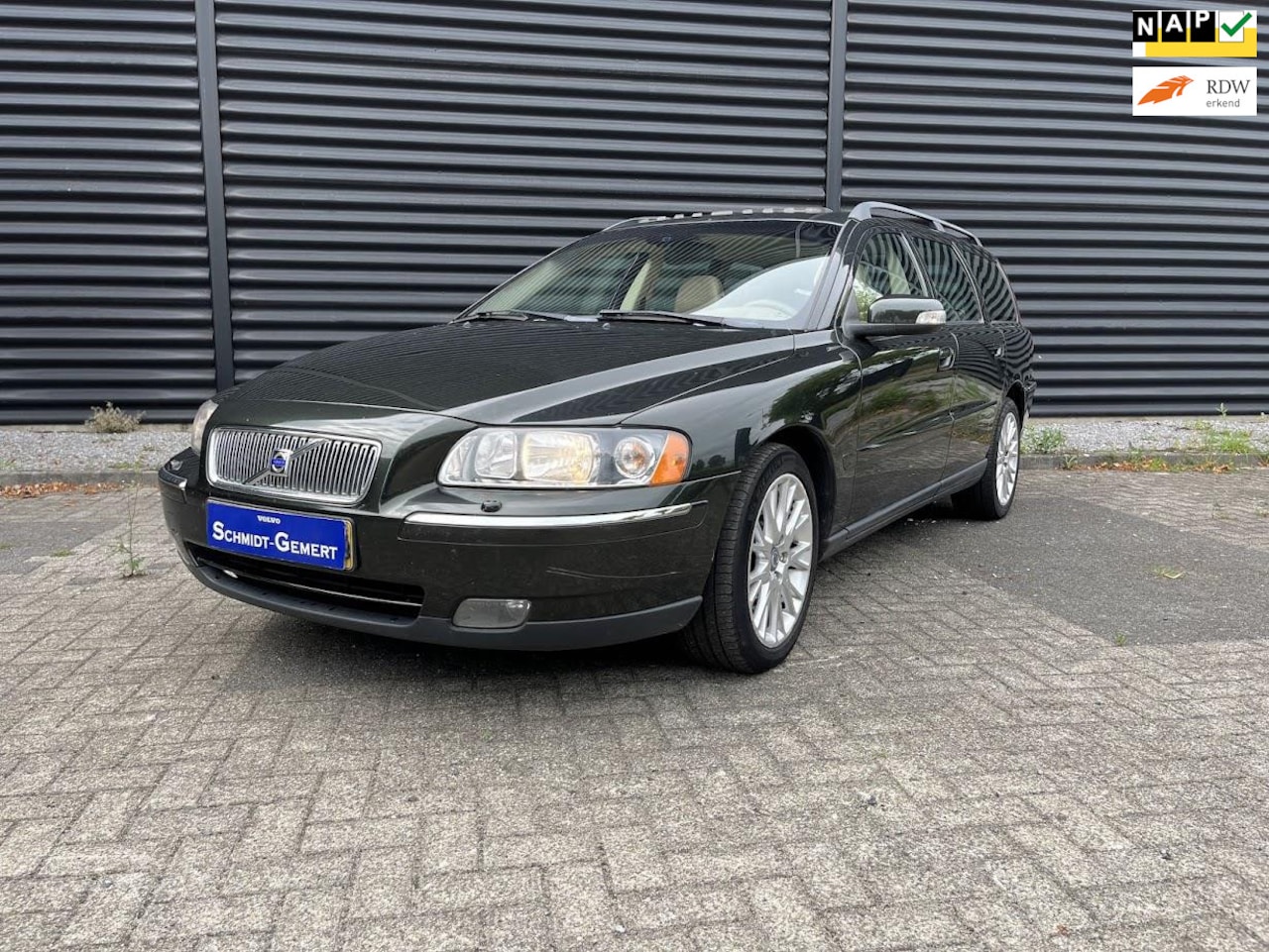 Volvo V70 - 2.0T Summum Aut Edition II Youngtimer - AutoWereld.nl