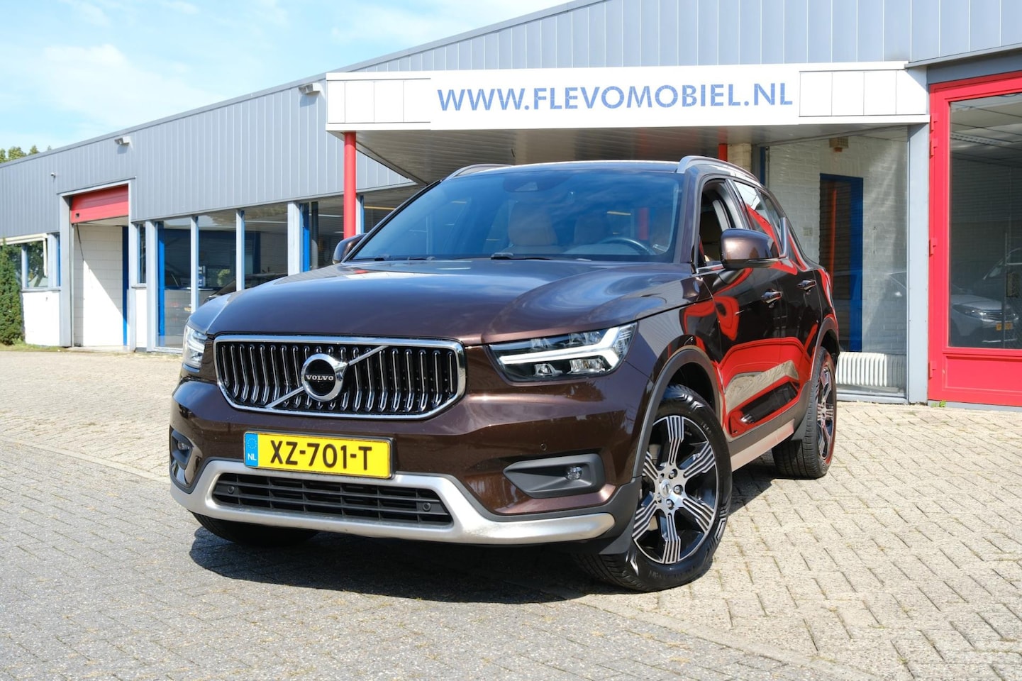 Volvo XC40 - 2.0 D3 Inscription Aut. Leder|Adapt.Cruise|Trekhaak|1e Eigenaar!|Navi - AutoWereld.nl