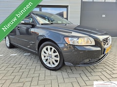 Volvo S40 - 1.8 Momentum XENON NAVI CLIMA CRUISE NAP