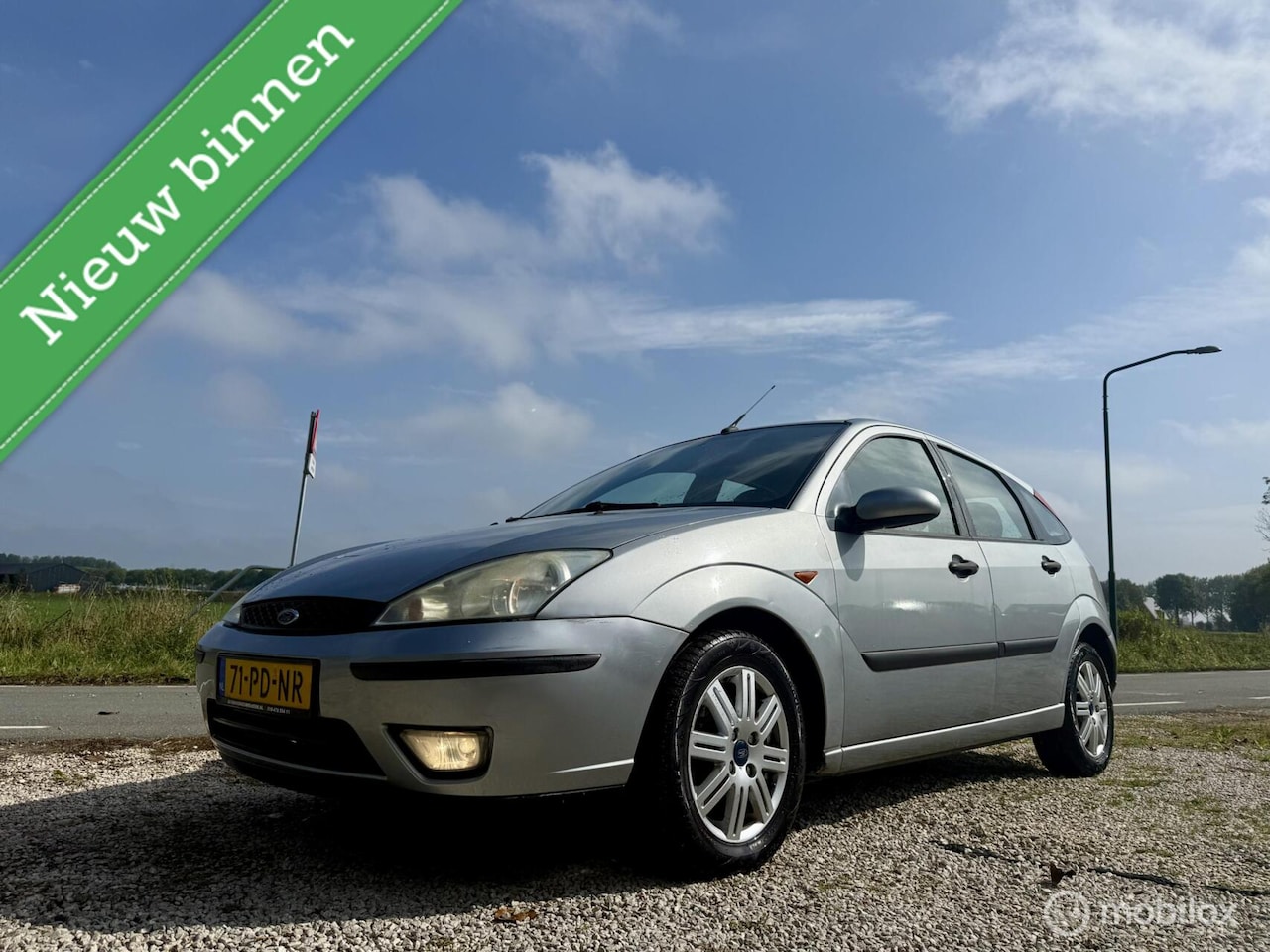 Ford Focus - 1.6-16V Futura 1.6-16V Futura, BJ 2004, Leer, Airco, APK, NAP - AutoWereld.nl
