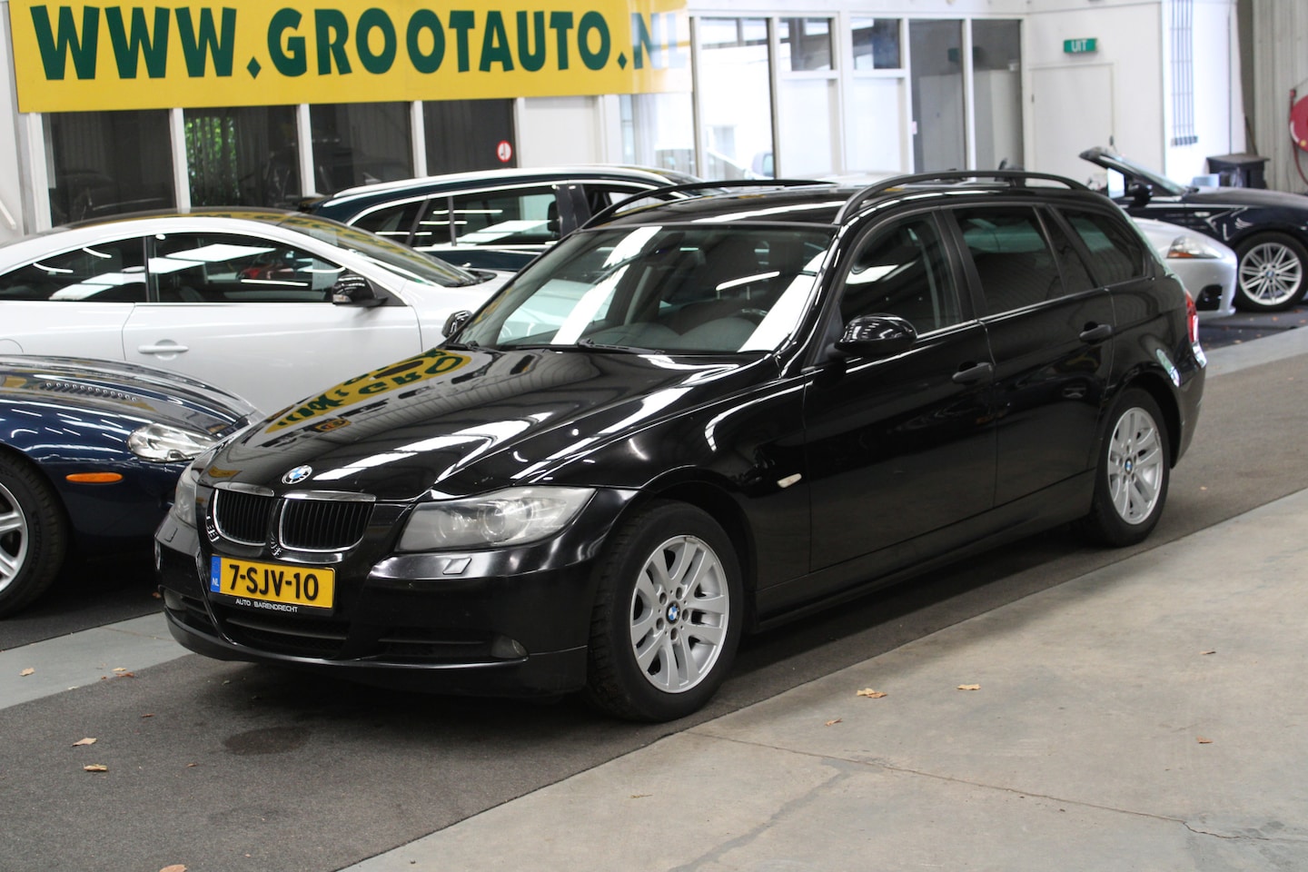 BMW 3-serie Touring - 320i Dynamic Executive Automaat Airco, Cruise Control, Navigatie, Stuurbekrachtiging - AutoWereld.nl
