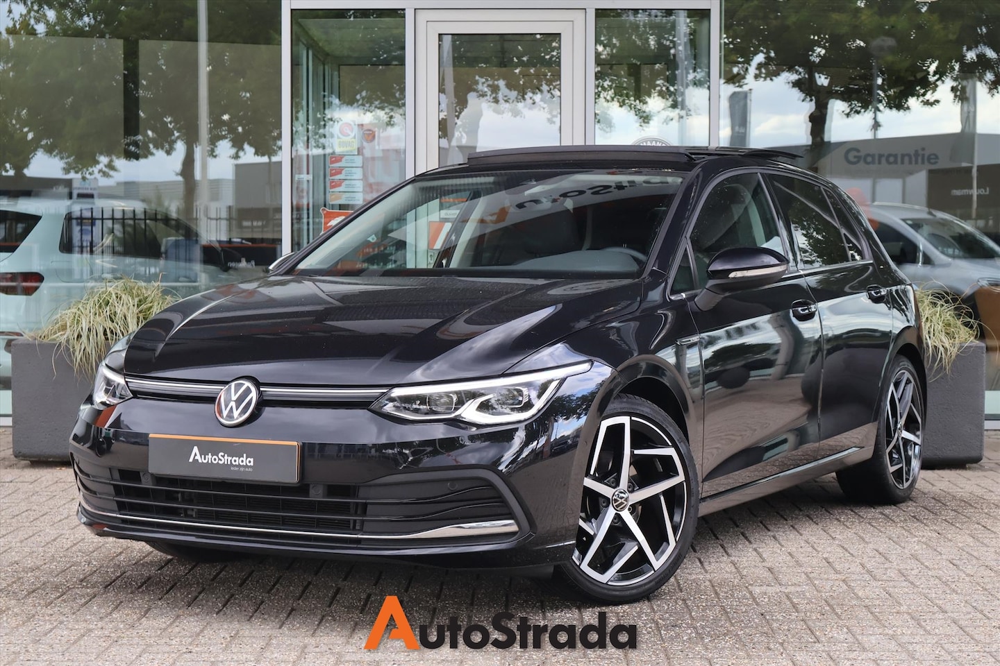 Volkswagen Golf - 1.5 Style TSI 150pk 7-DSG | Camera | Pano | IQ-LED | Stoelverwarming | Keyless | ACC | Cli - AutoWereld.nl