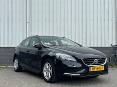 Volvo V40 Cross Country - 1.5 T3 Momentum 1ste Eigenaar Nap Dealer onderhouden