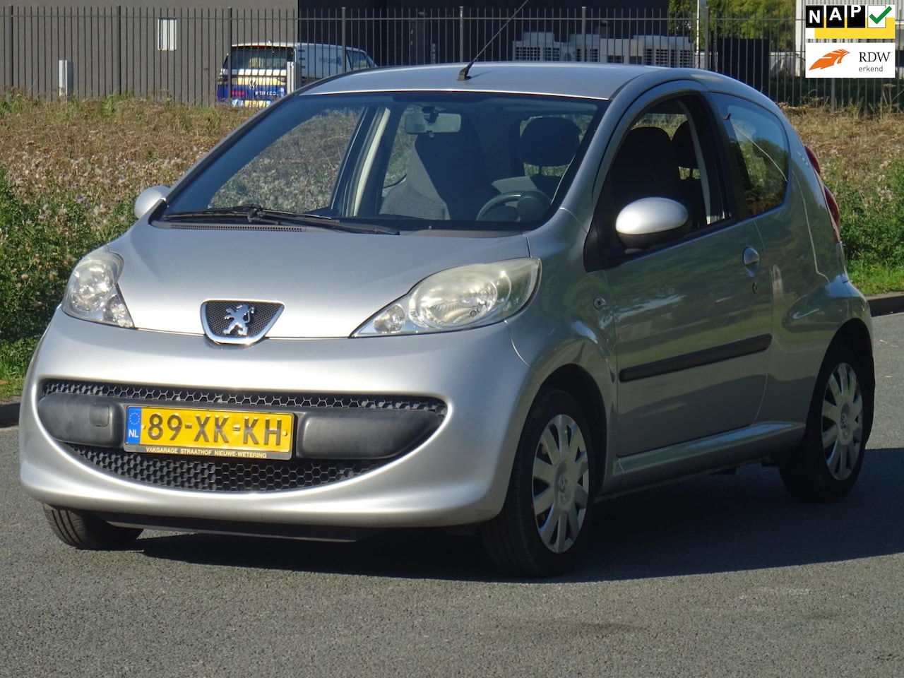 Peugeot 107 - 1.0-12V XS BJ2007 NAP/ELEKRAM/APK 13-09-2026 - AutoWereld.nl