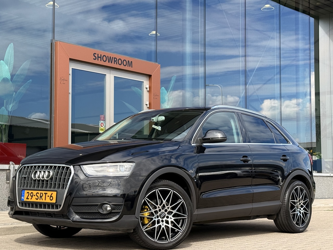 Audi Q3 - 2.0 TFSI Quattro | Afn Trekhaal | Stoelverwarming | Half Leder | Parkeersensor | - AutoWereld.nl