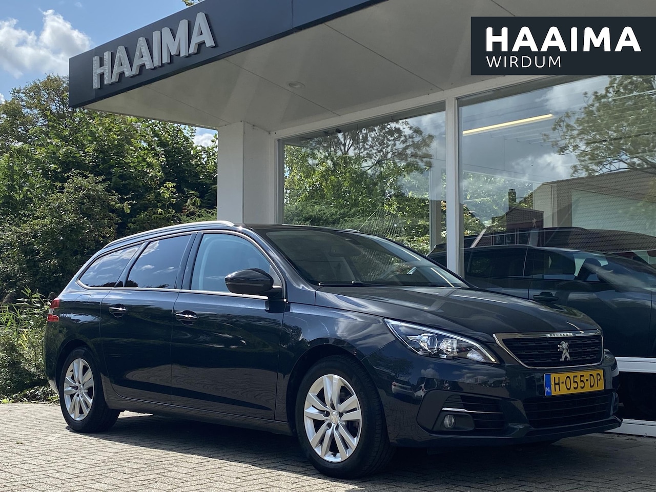 Peugeot 308 SW - 1.2T 110pk Blue Lease Executive | Panoramadak | Achteruitrijcamera | Apple Carplay/Android - AutoWereld.nl