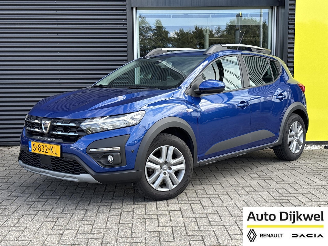 Dacia Sandero Stepway - 1.0 TCe 90 Comfort Camera, Trekhaak, Navigatie, Android/Apple Auto, P-sensoren voor - AutoWereld.nl