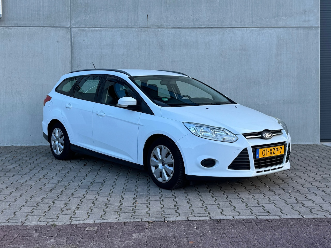 Ford Focus Wagon - 1.6 TDCI Lease Trend 1.6 TDCI Lease Trend - AutoWereld.nl